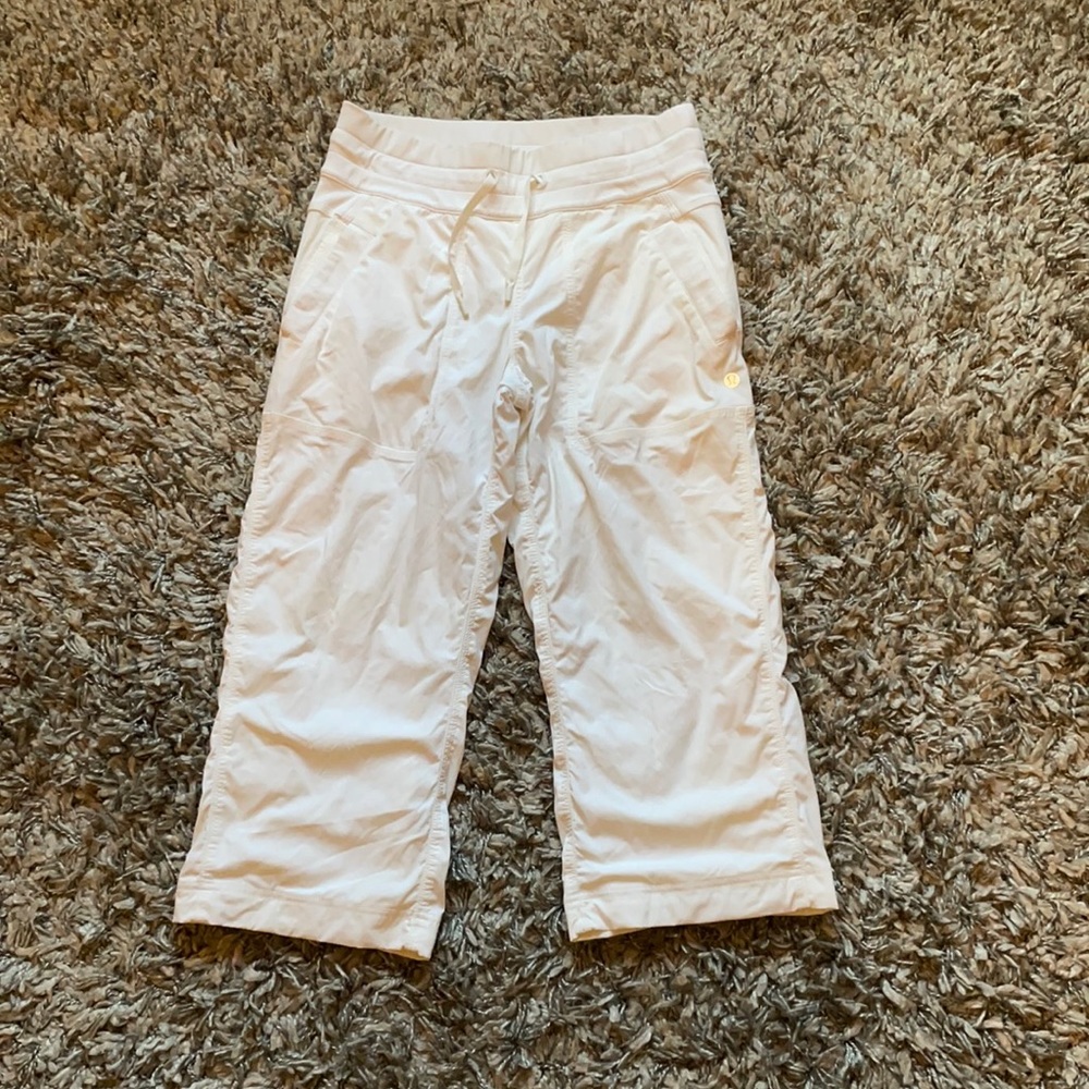 Lululemon Capri pants
